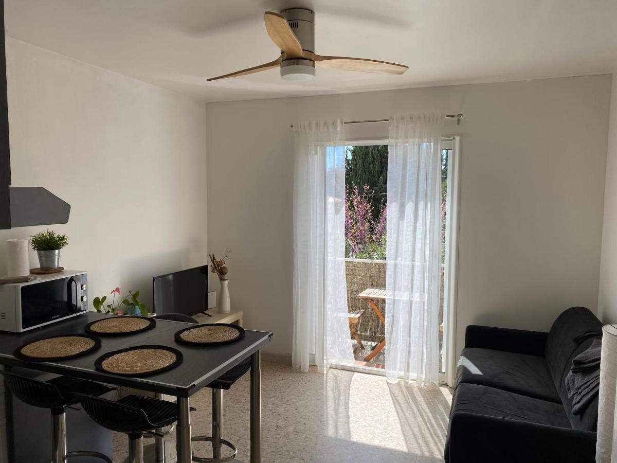 Les Lilas Hyères Exterior foto